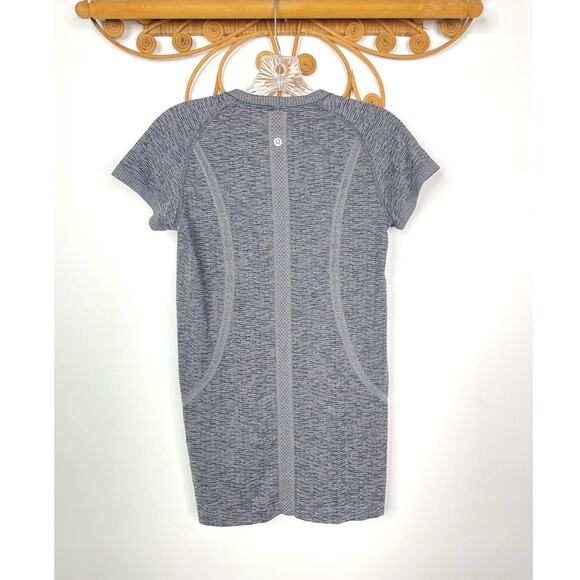Lululemon women's swiftly tech short sleeve tee 8 - Picture 4 of 4
